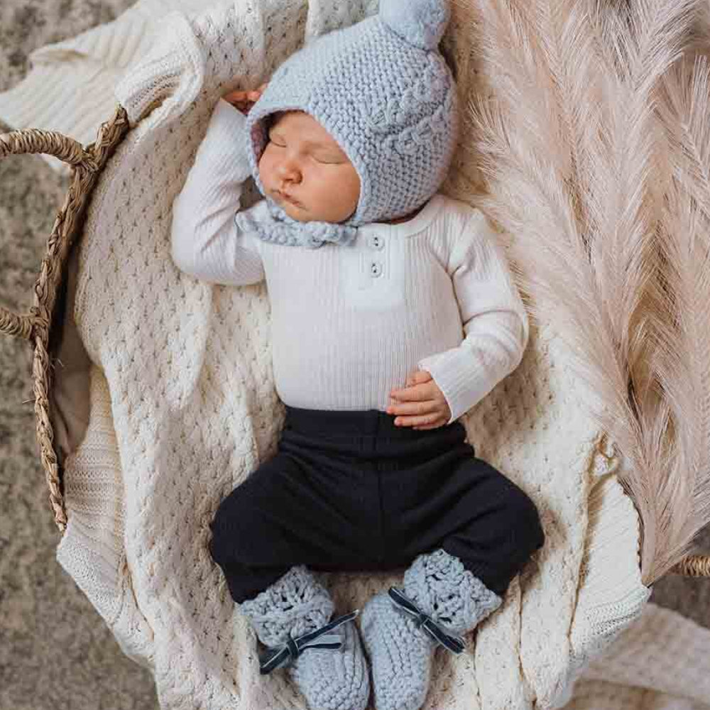 Snuggle Hunny Merino Wool Bonnet and Booties Set