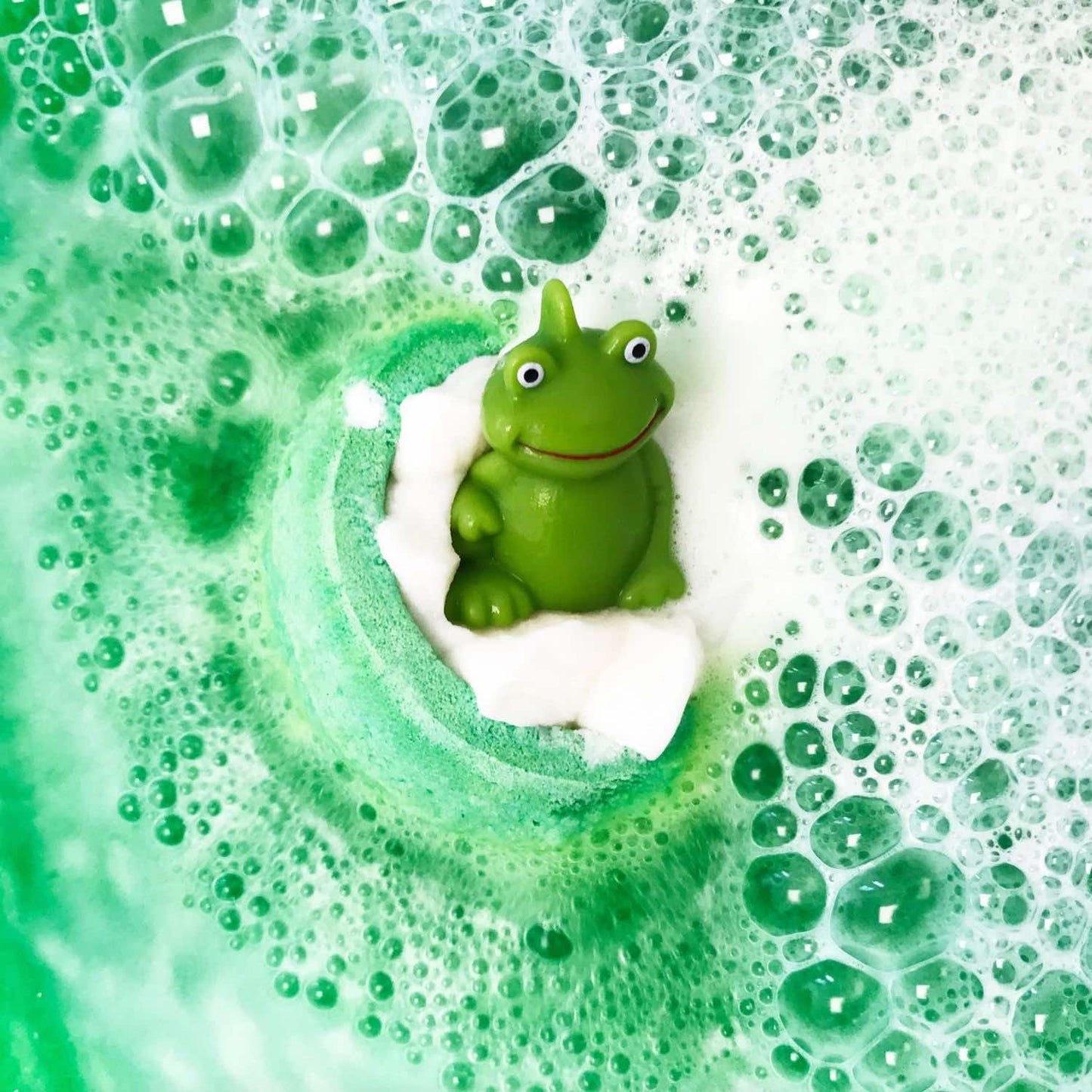 Bomb Cosmetics Its Not Easy Being Green Bath Blaster
